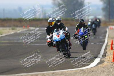 media/Sep-20-2025-TrackDaz (Sat) [[27f0cde673]]/B Group/220pm (Turn 9)/